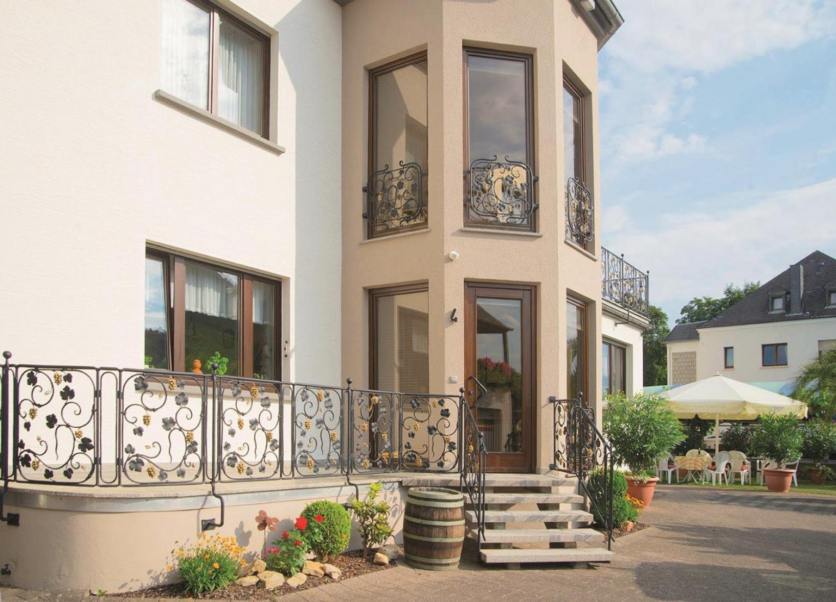 Gaestehaus Und Weingut Bernd Frieden Nittel Bagian luar foto