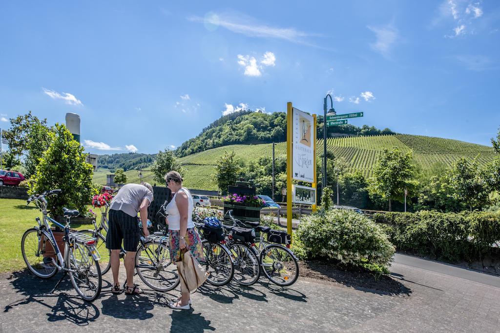 Gaestehaus Und Weingut Bernd Frieden Nittel Ruang foto