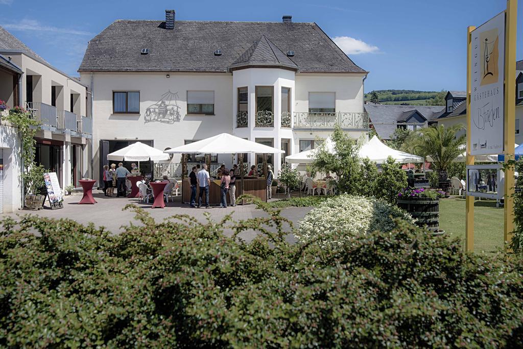 Gaestehaus Und Weingut Bernd Frieden Nittel Bagian luar foto